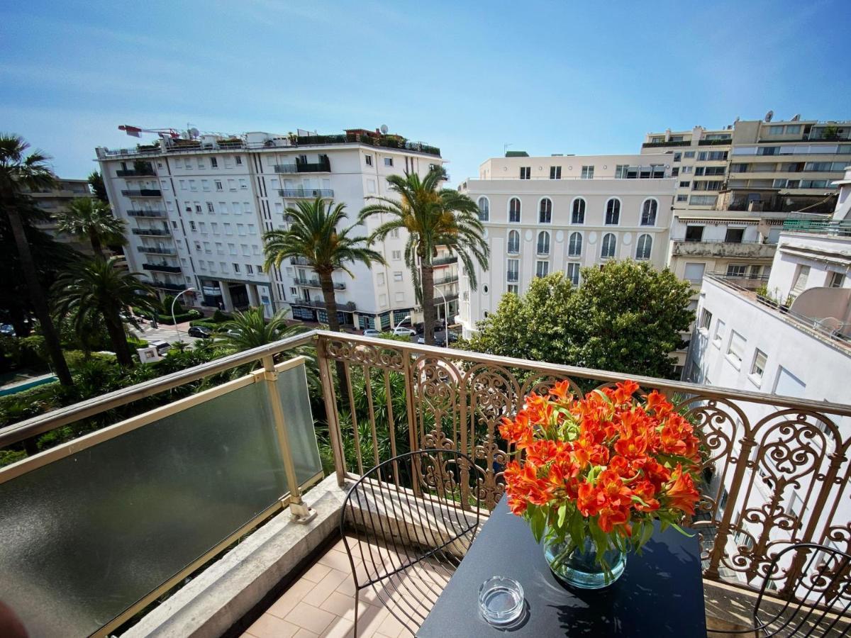 Hotel Molière Cannes Extérieur photo